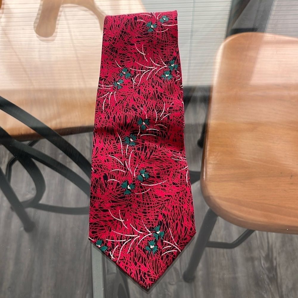 Brioni Floral Silk Tie